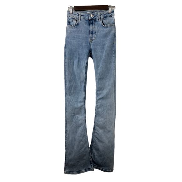 ZARA Jeans Boot Cut Leg Light Wash Women's Size 2 - Picture 1 of 8